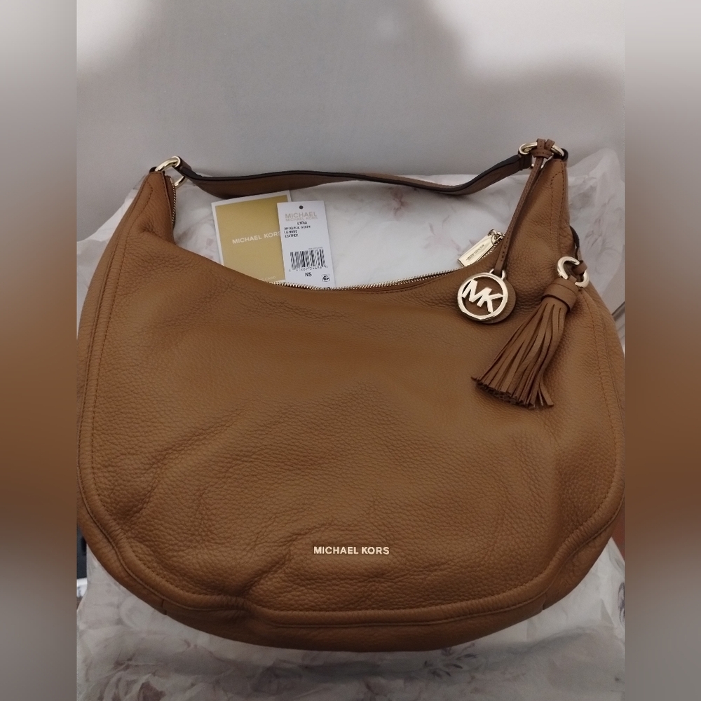 Michael kors LG Hobo Leather Bag